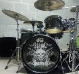 serial drummer
